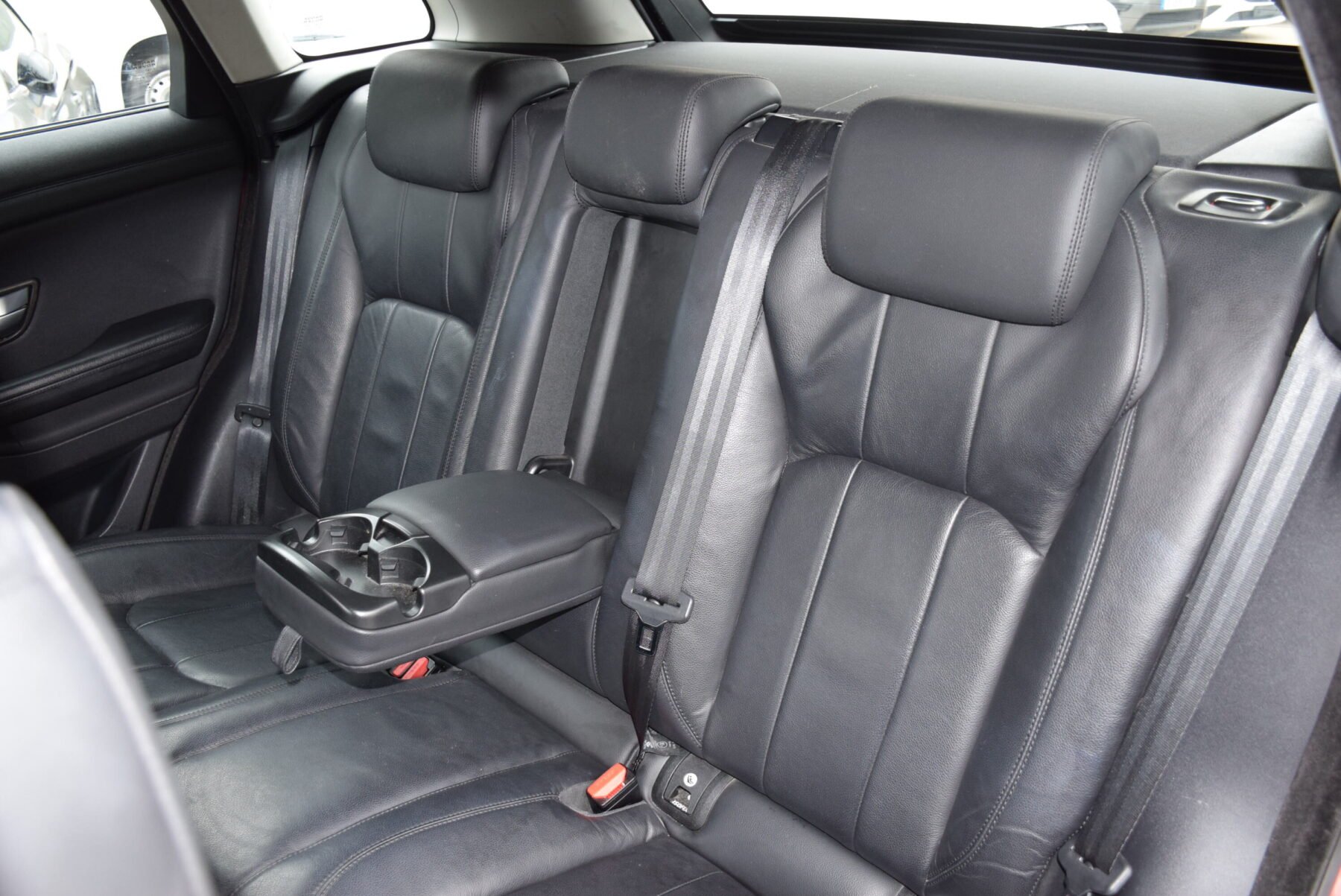 LAND-ROVER RANGE ROVER EVOQUE 2.0L TD4 SE 150