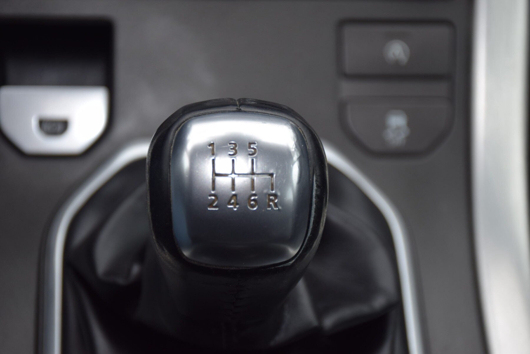 LAND-ROVER RANGE ROVER EVOQUE 2.0L TD4 SE 150