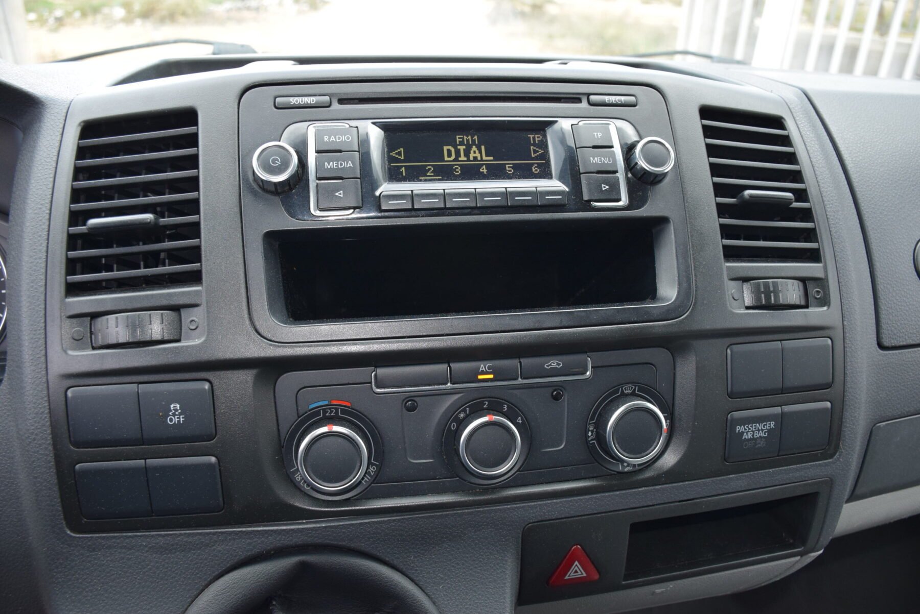 VOLKSWAGEN Transporter 2.0TDI Corto