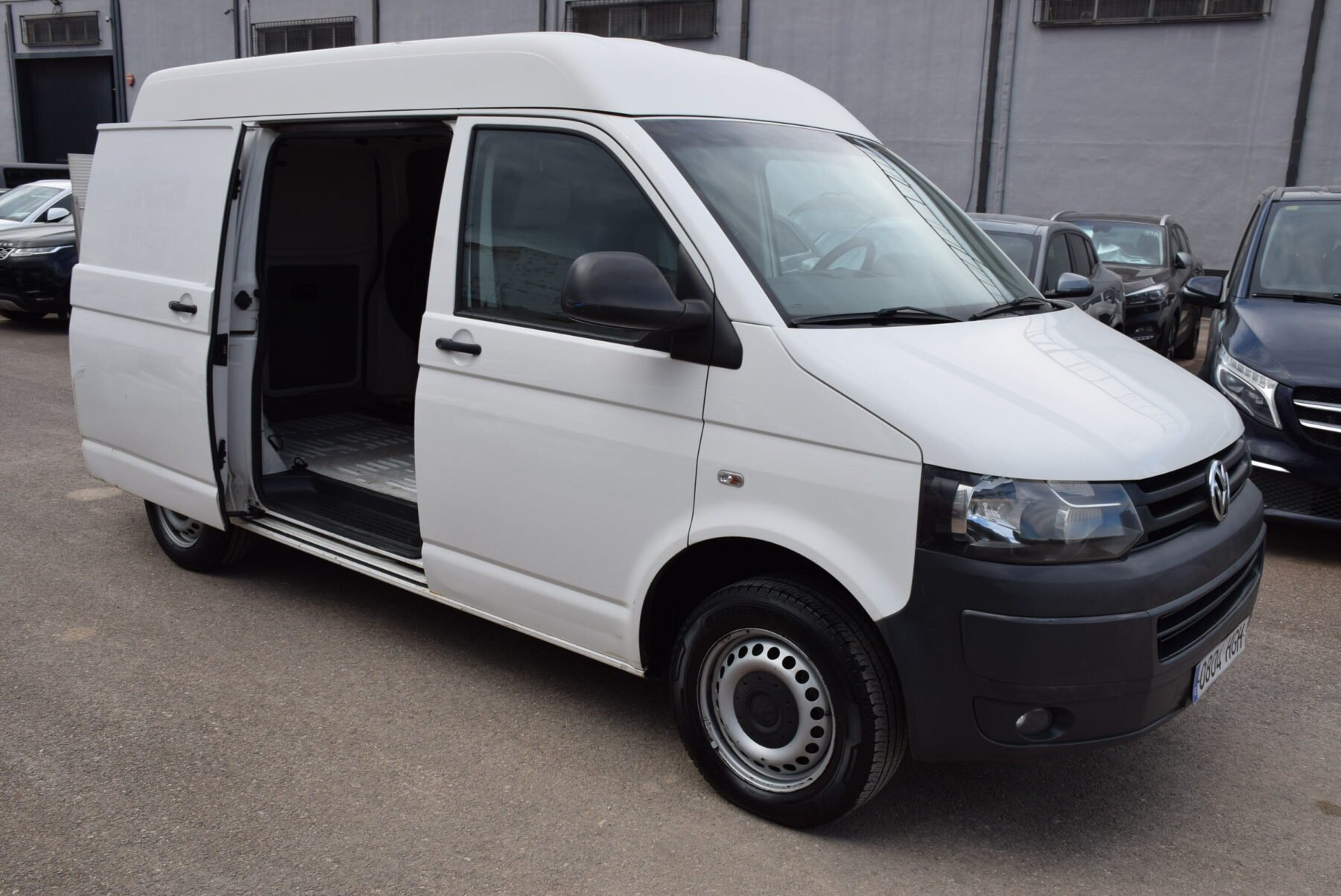 VOLKSWAGEN Transporter 2.0TDI Corto