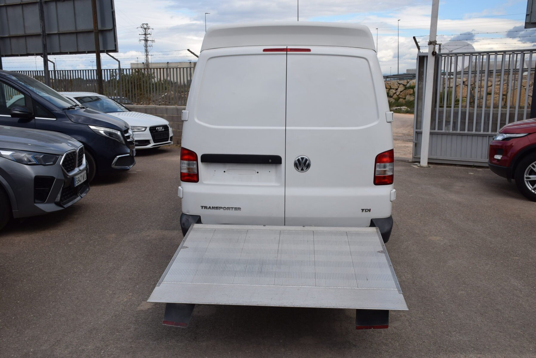 VOLKSWAGEN Transporter 2.0TDI Corto