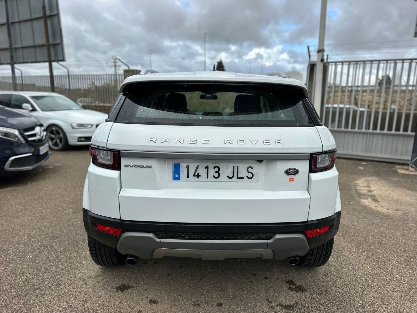 LAND-ROVER RANGE ROVER EVOQUE 2.0L TD4 4x4 SE 150