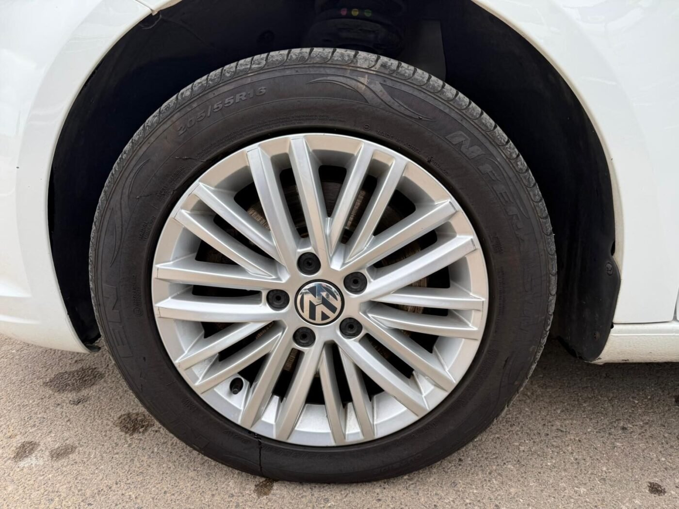VOLKSWAGEN Touran 2.0TDI DSG
