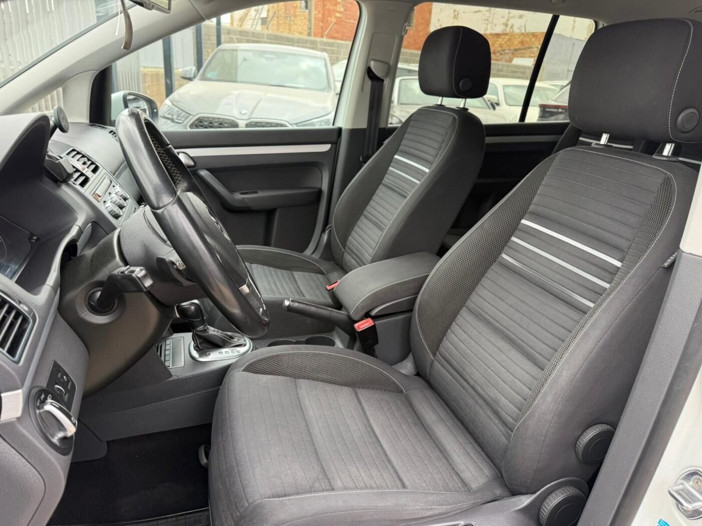 VOLKSWAGEN Touran 2.0TDI DSG