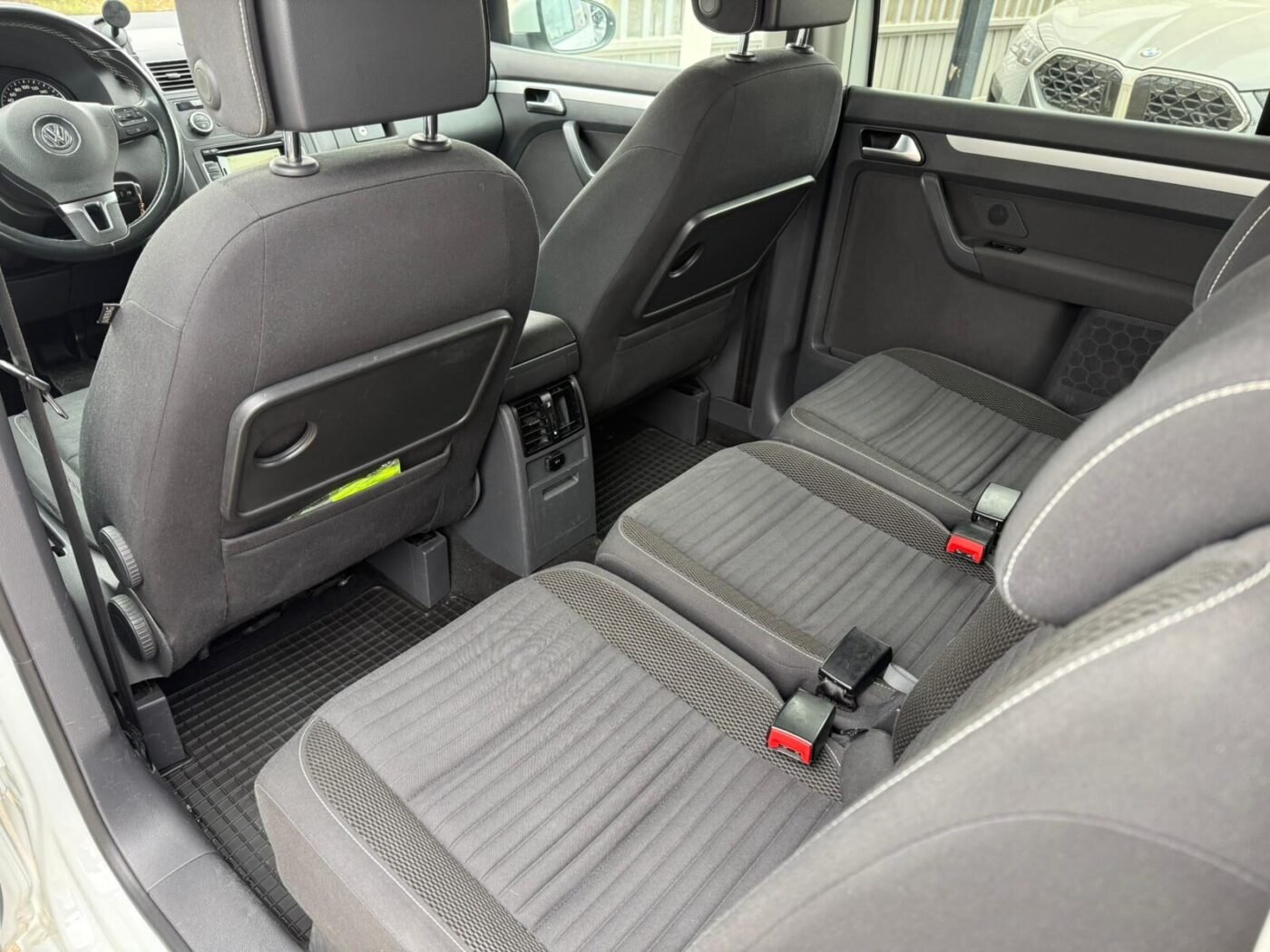 VOLKSWAGEN Touran 2.0TDI DSG