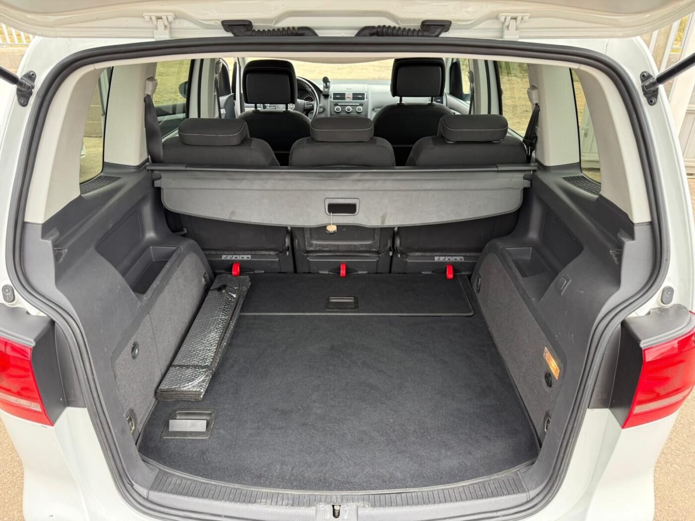 VOLKSWAGEN Touran 2.0TDI DSG