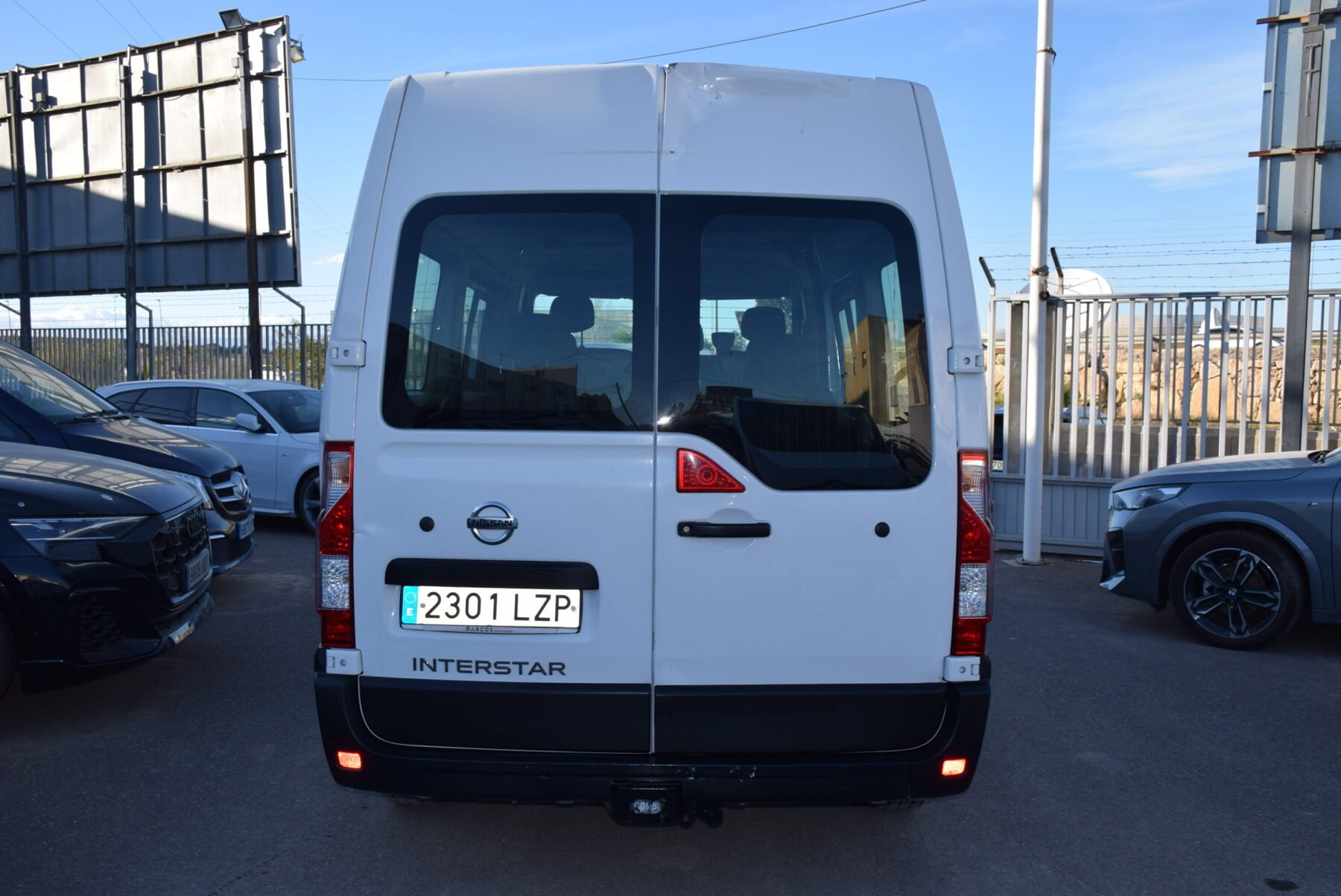 NISSAN Kombi 2.3dCI 