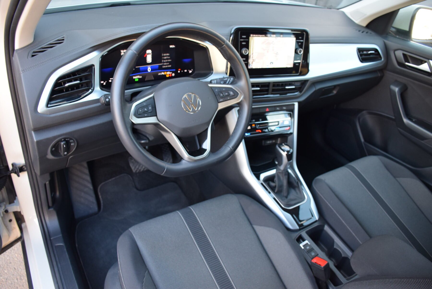 VOLKSWAGEN T-Roc 1.5TSI Life DSG