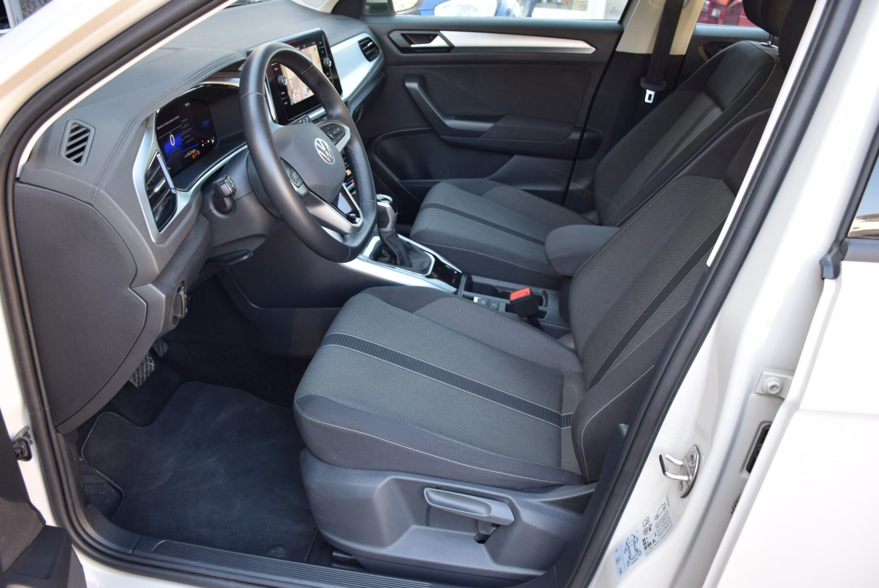 VOLKSWAGEN T-Roc 1.5TSI Life DSG