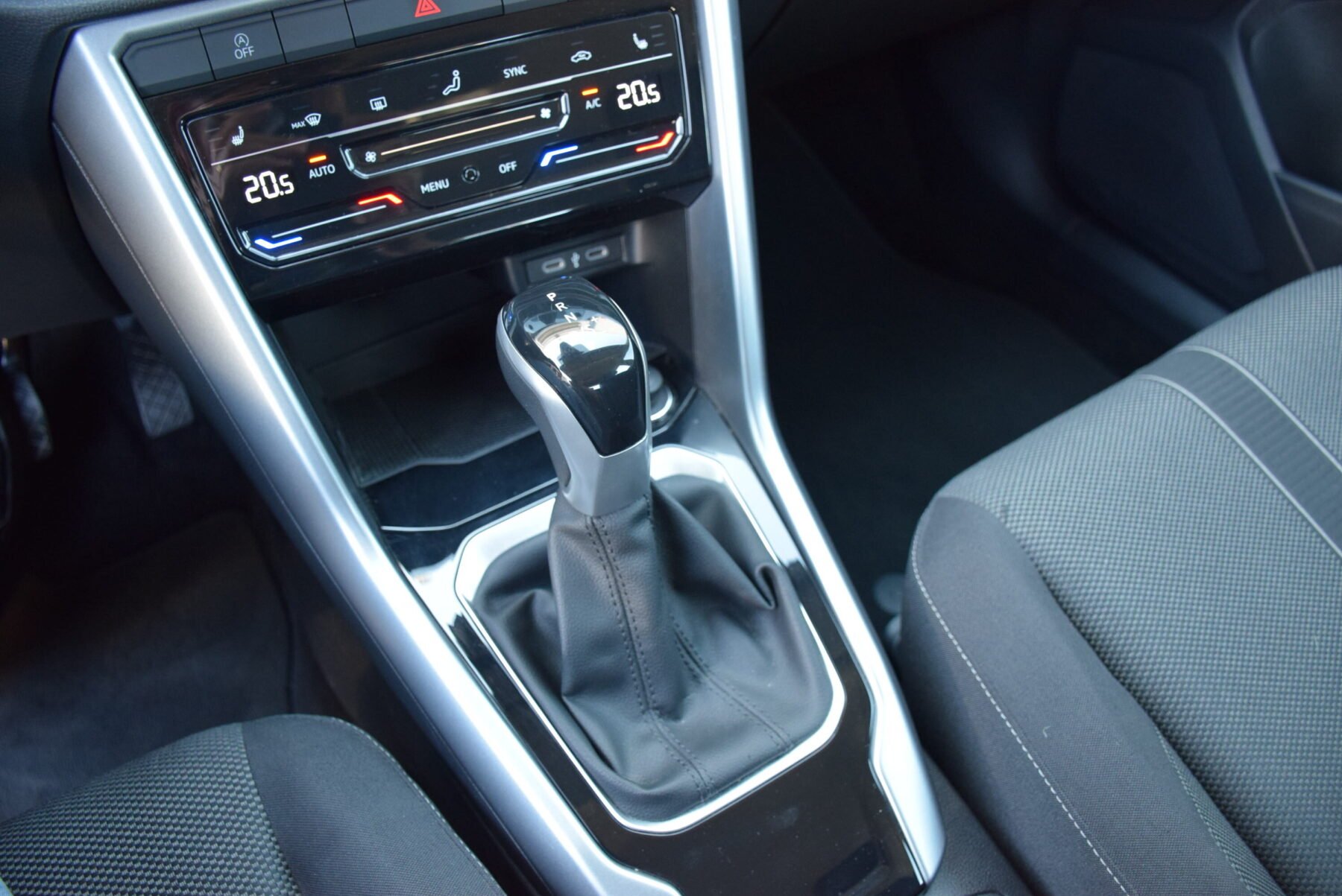 VOLKSWAGEN T-Roc 1.5TSI Life DSG