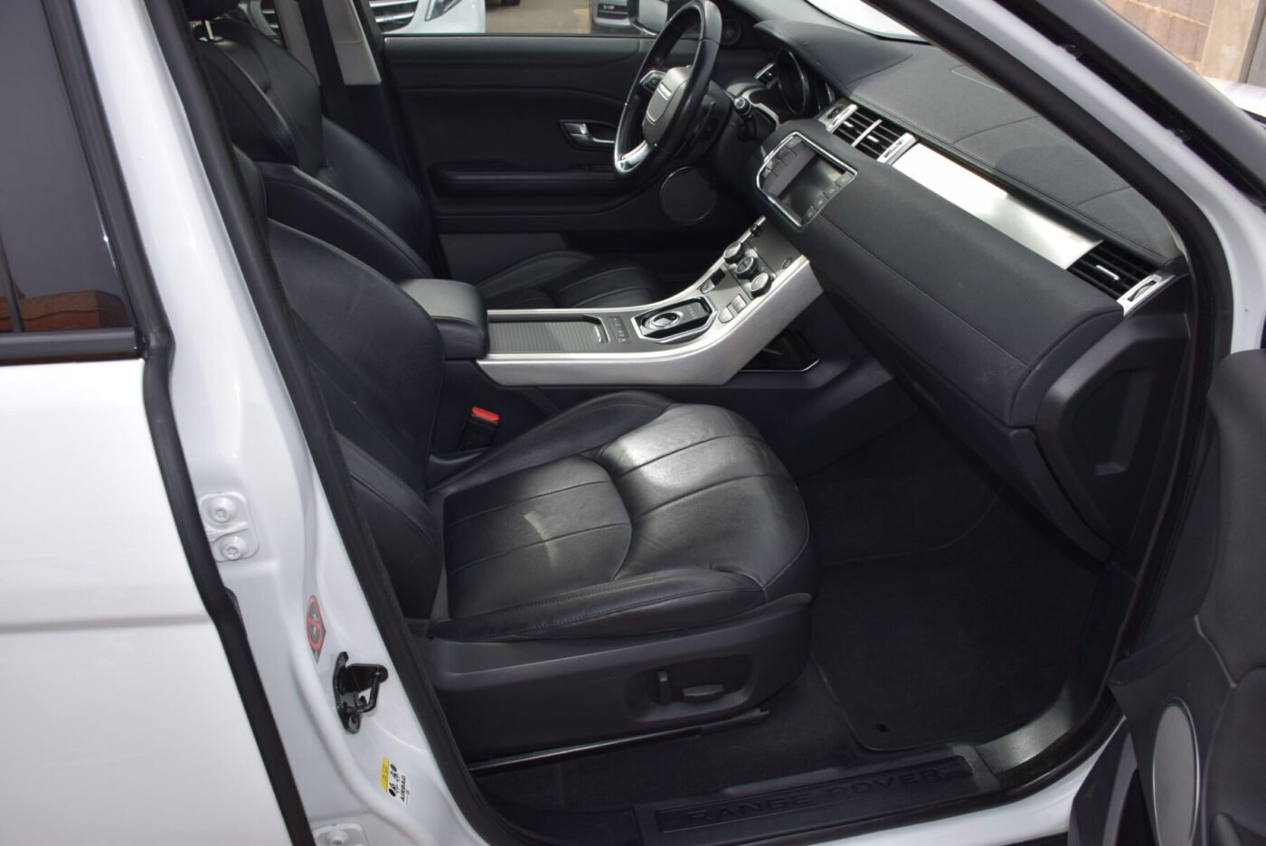 LAND-ROVER RANGE ROVER EVOQUE 2.0L TD4 SE 150 Automatico