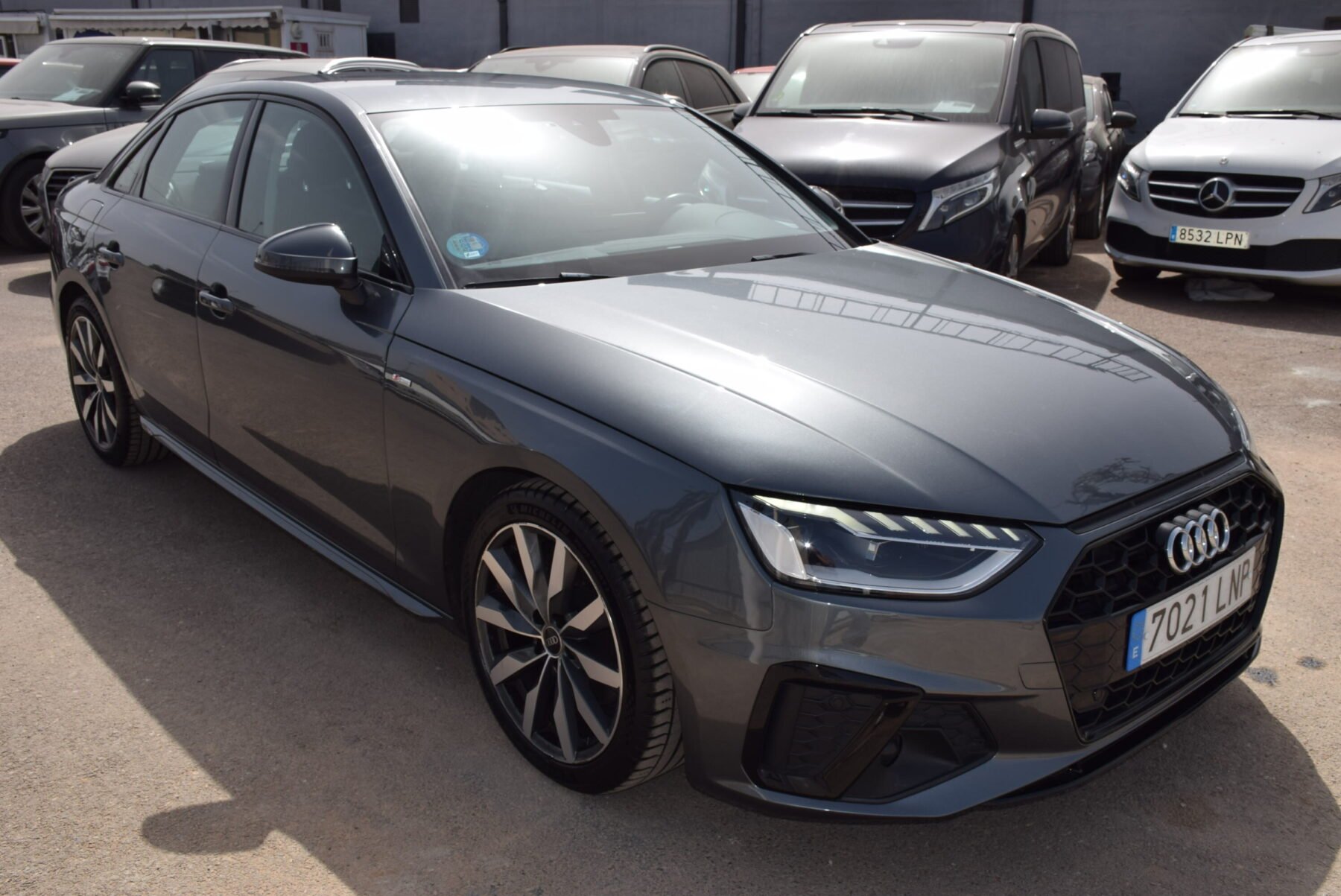 AUDI A4 30TDI Hybrid