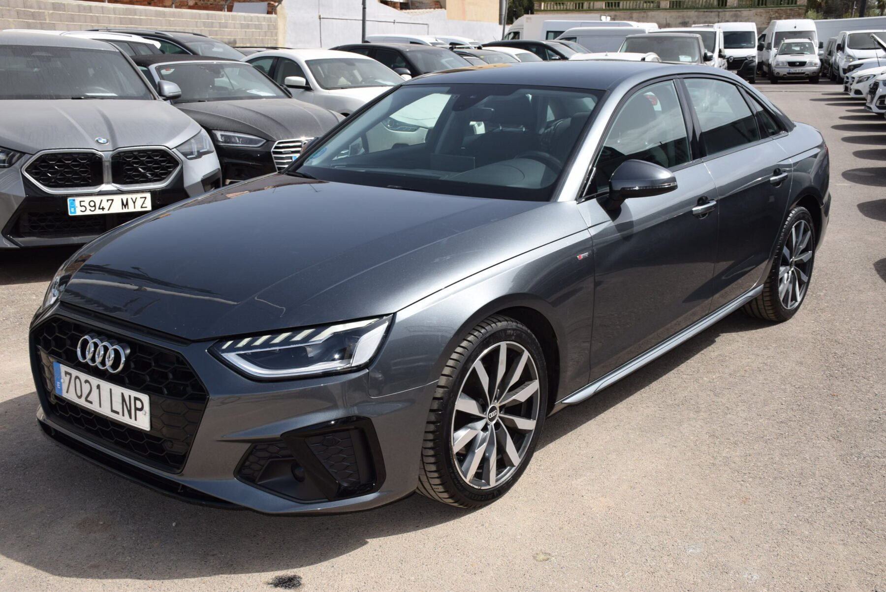 AUDI A4 30TDI Hybrid