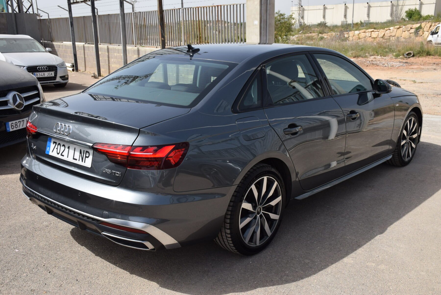 AUDI A4 30TDI Hybrid