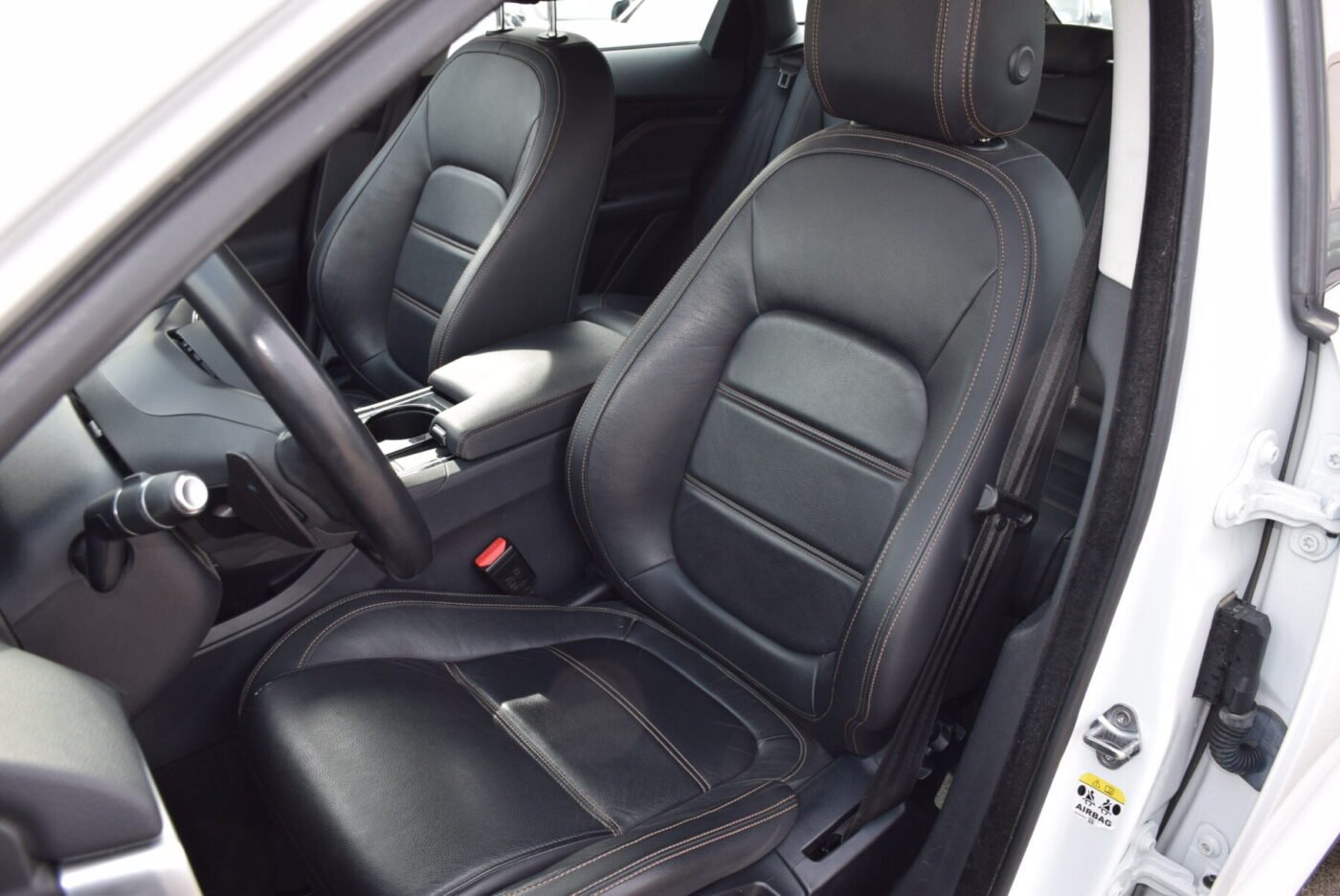 JAGUAR 2.0L AWD 180