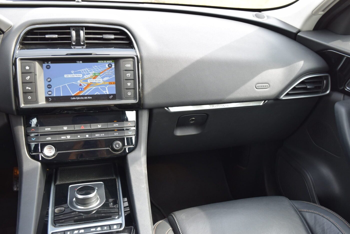 JAGUAR 2.0L AWD 180