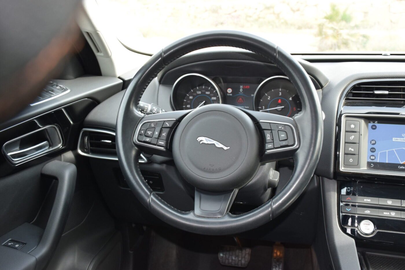 JAGUAR 2.0L AWD 180