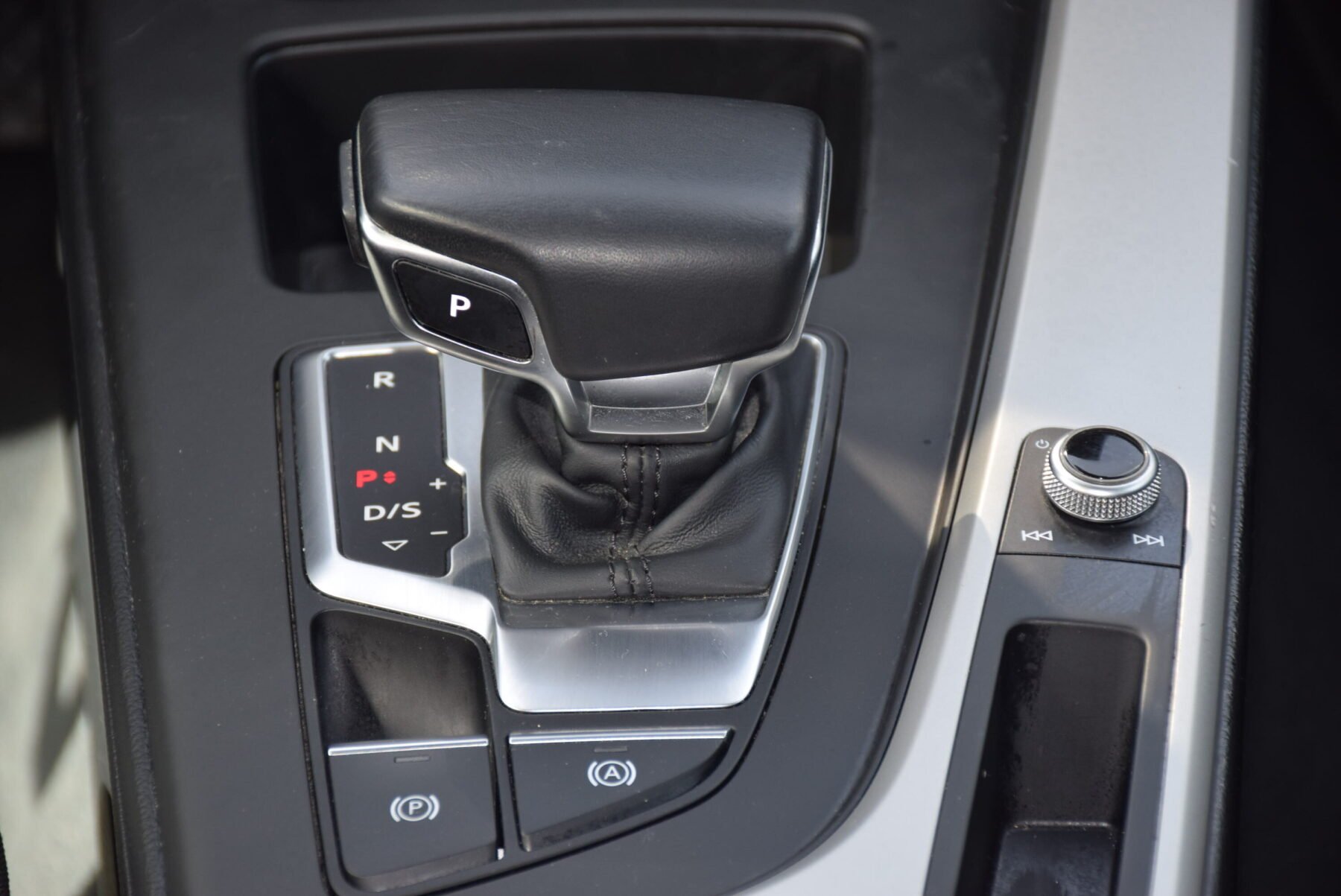 AUDI A4 30TDI Hybrid