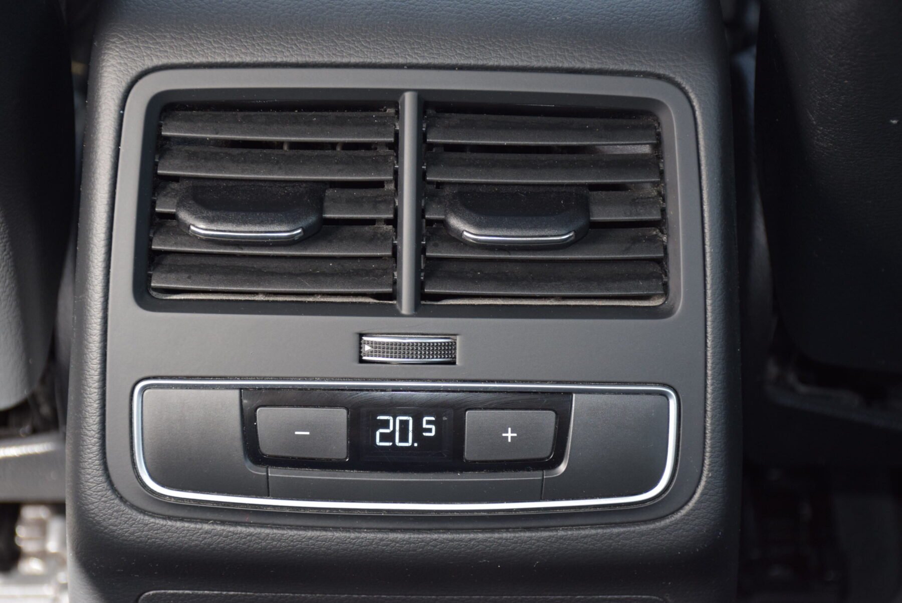 AUDI A4 30TDI Hybrid