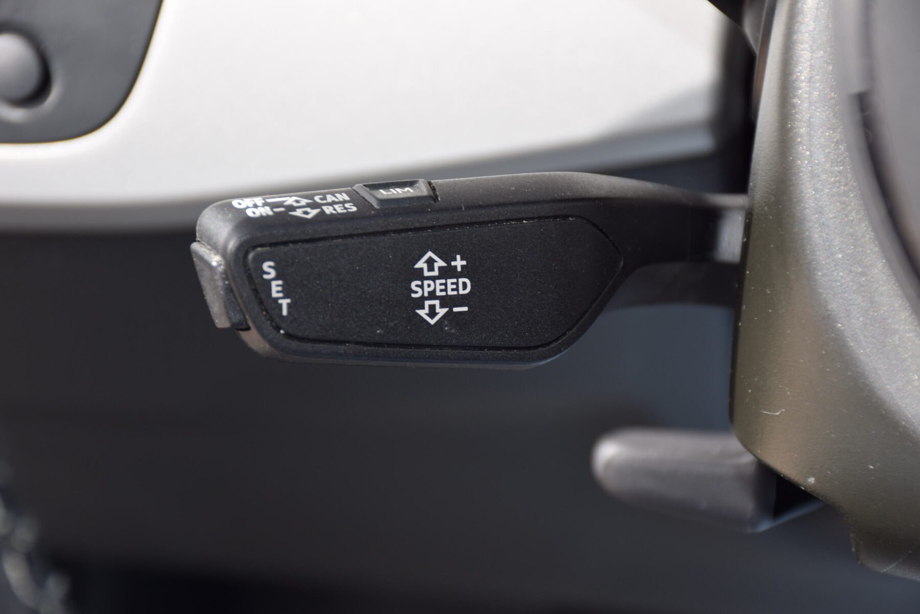 AUDI A4 30TDI Hybrid