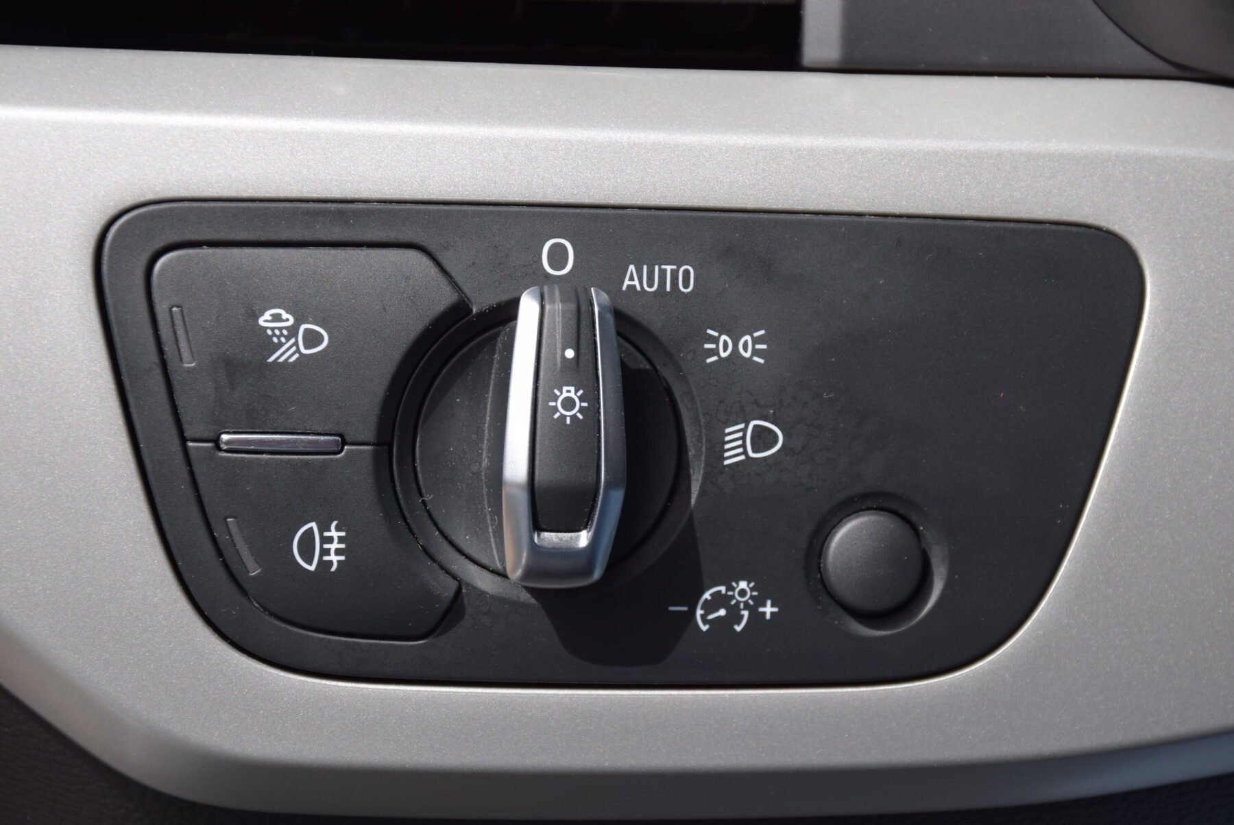 AUDI A4 30TDI Hybrid