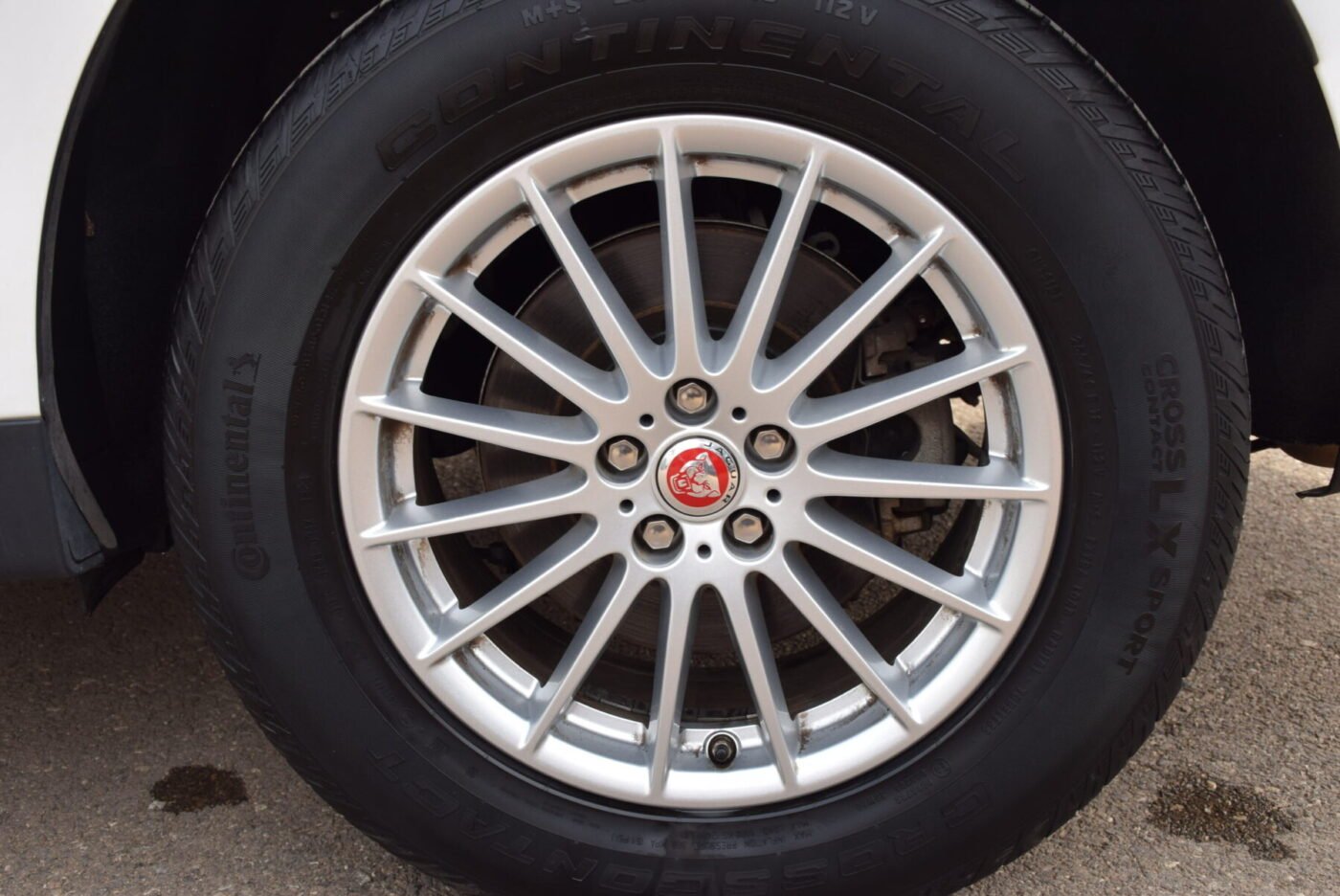 JAGUAR 2.0L AWD 180