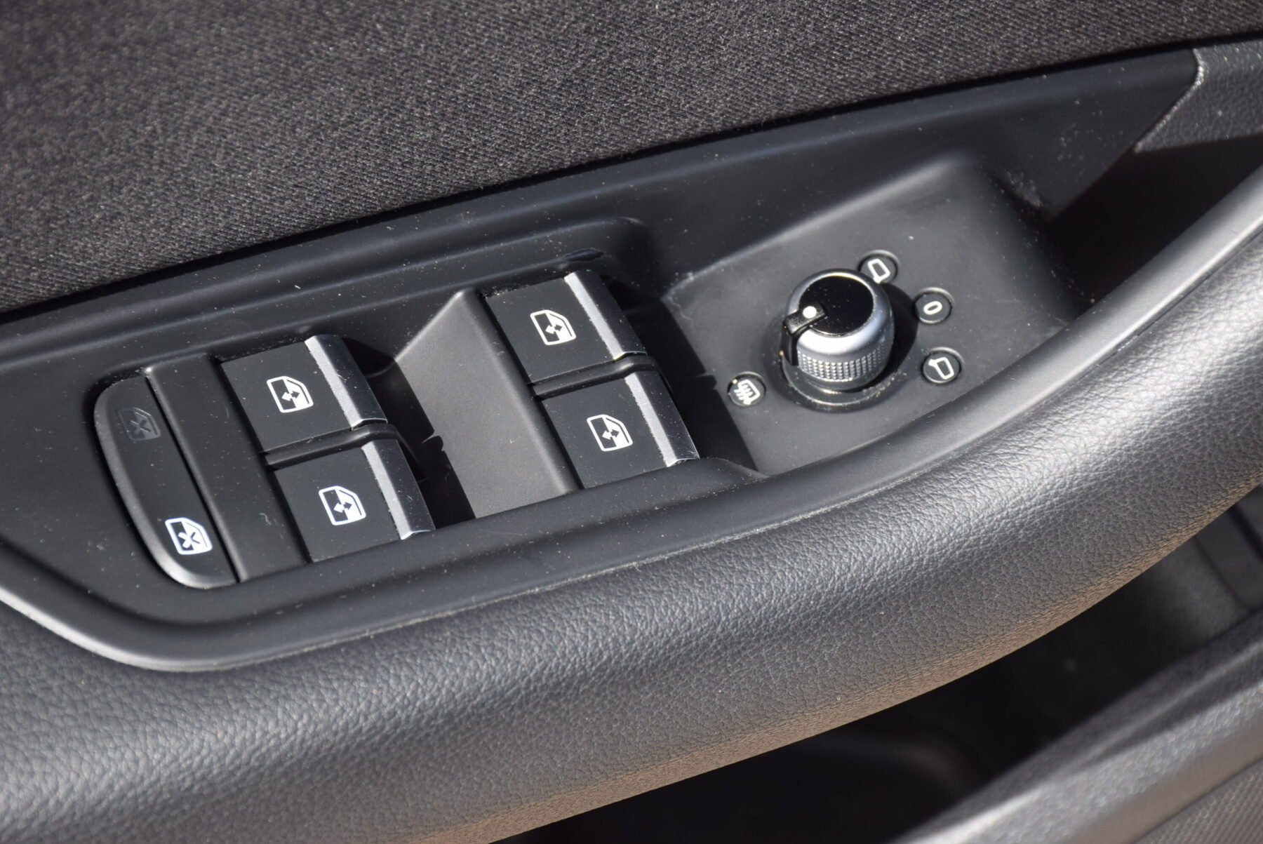 AUDI A4 30TDI Hybrid