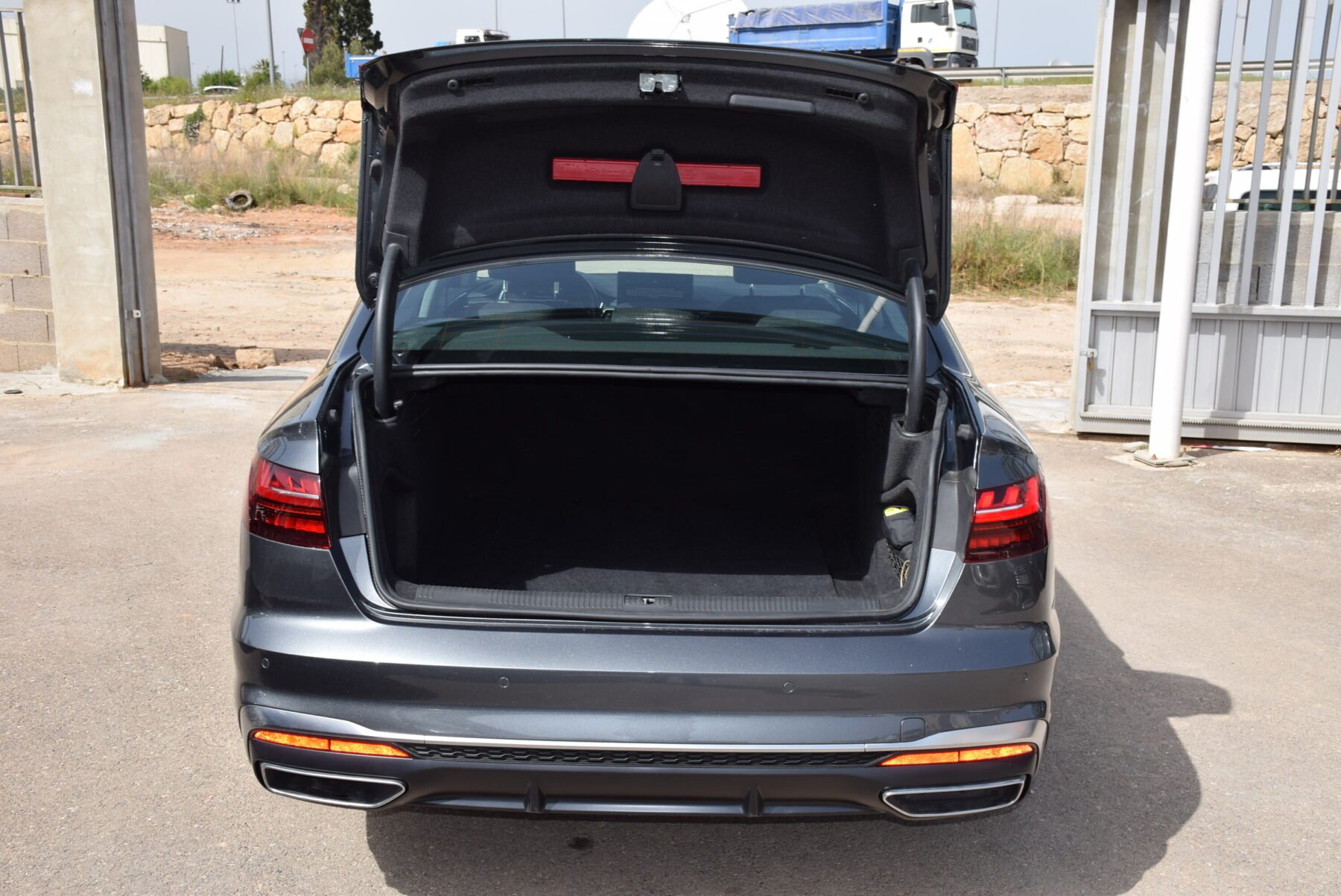 AUDI A4 30TDI Hybrid