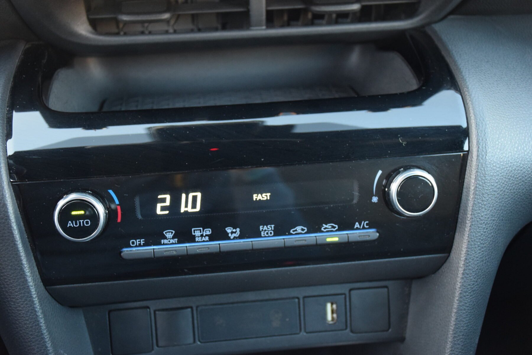 TOYOTA Yaris Cross 1.5 120H