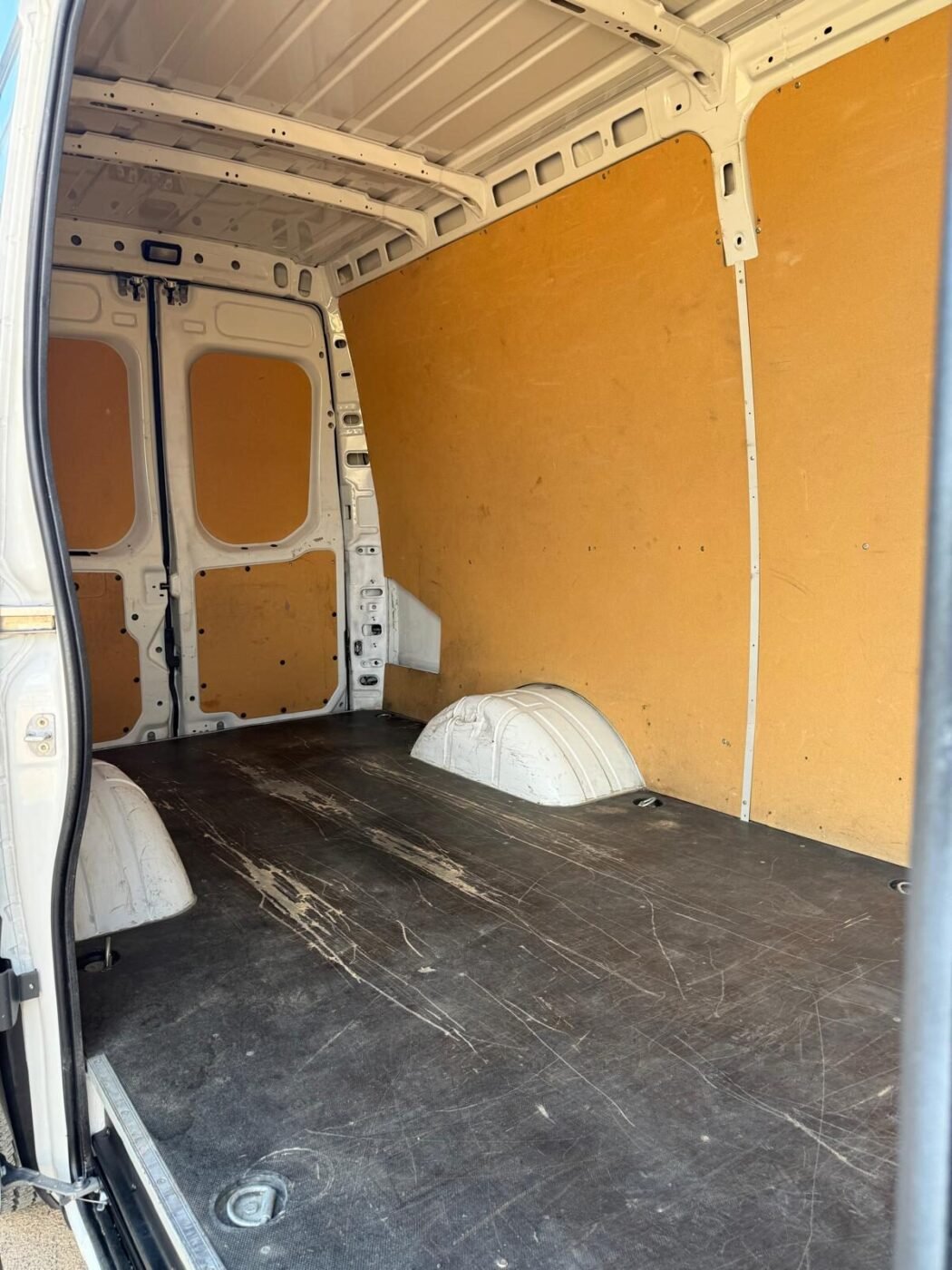 IVECO Daily 35C14 A8 LH2