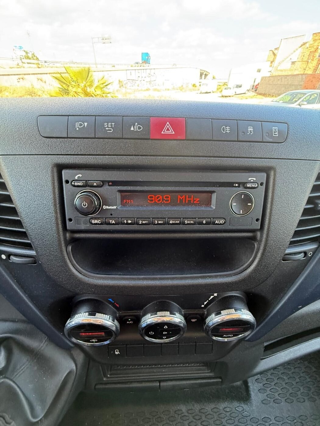 IVECO Daily 35C14 A8 LH2