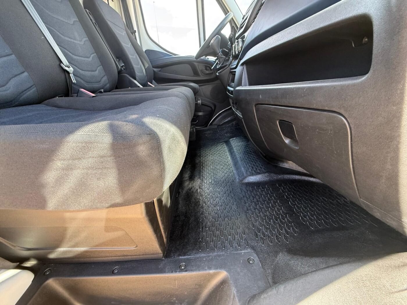 IVECO Daily 35C14 A8 LH2