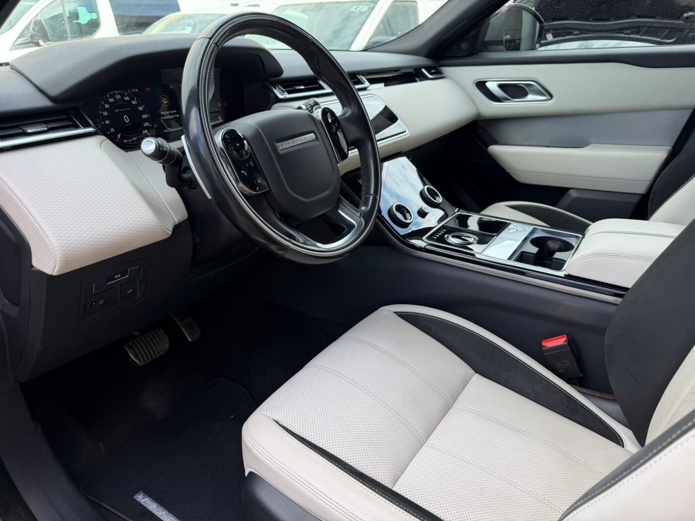LAND-ROVER 2.0D RDynamique 240