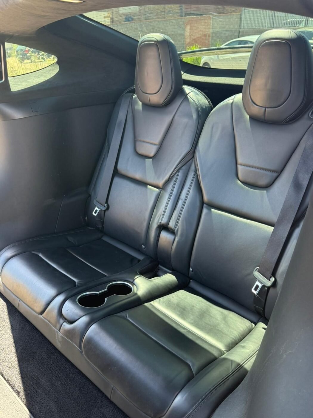 TESLA Model X S90D