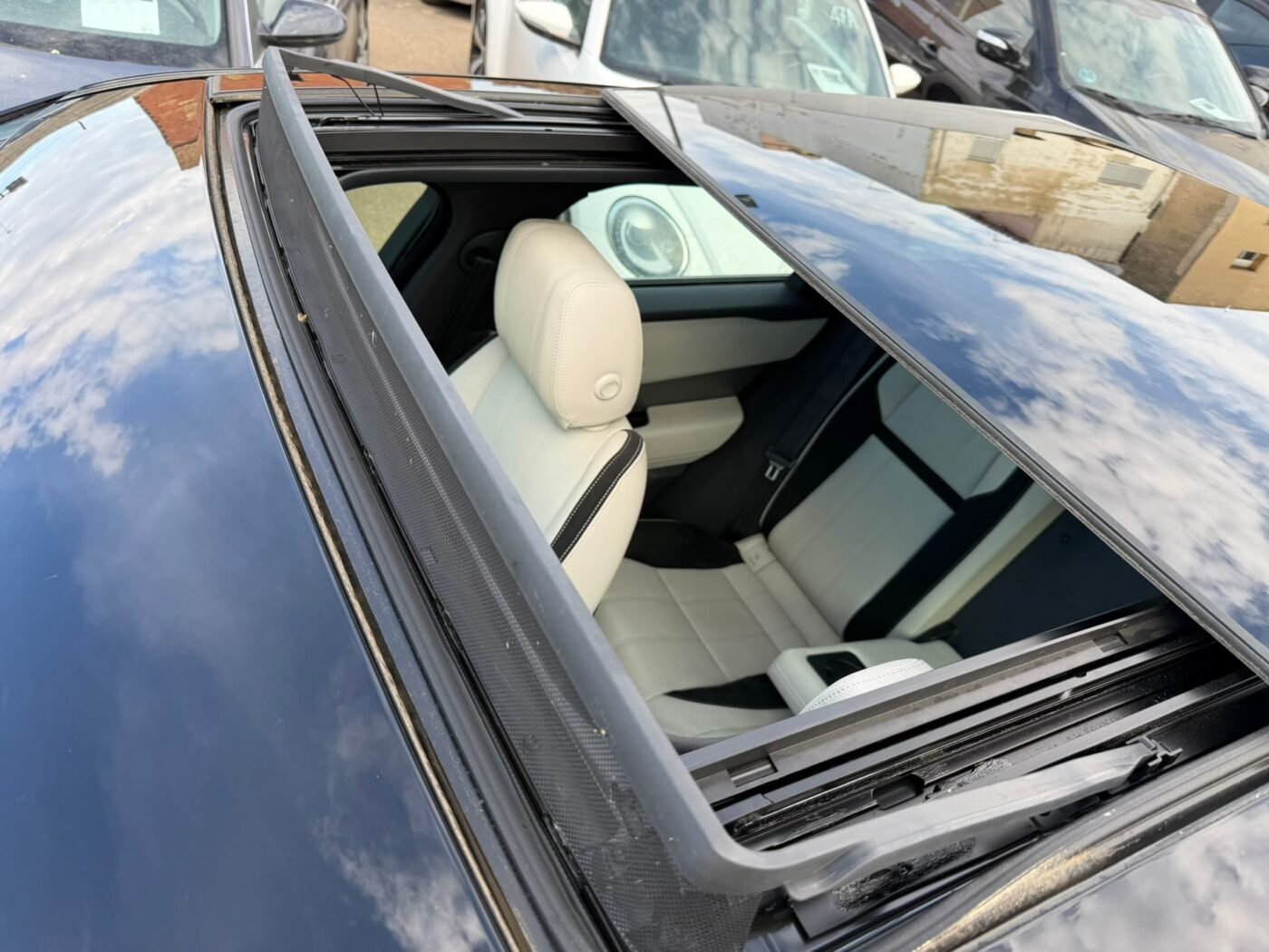LAND-ROVER 2.0D RDynamique 240