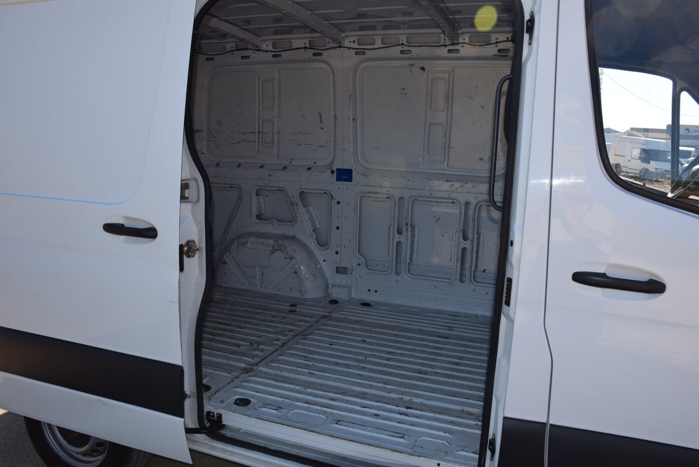 MERCEDES-BENZ Sprinter Furgon 211Cdi 