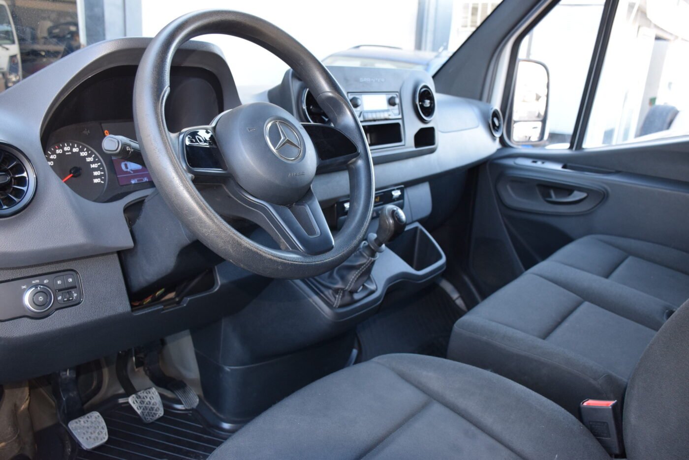 MERCEDES-BENZ Sprinter Furgon 211Cdi 