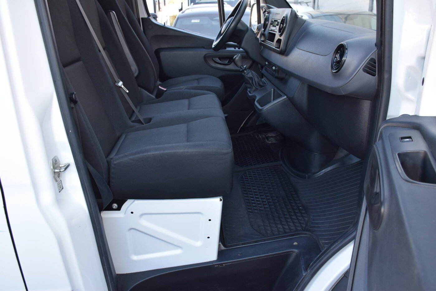 MERCEDES-BENZ Sprinter Furgon 211Cdi 