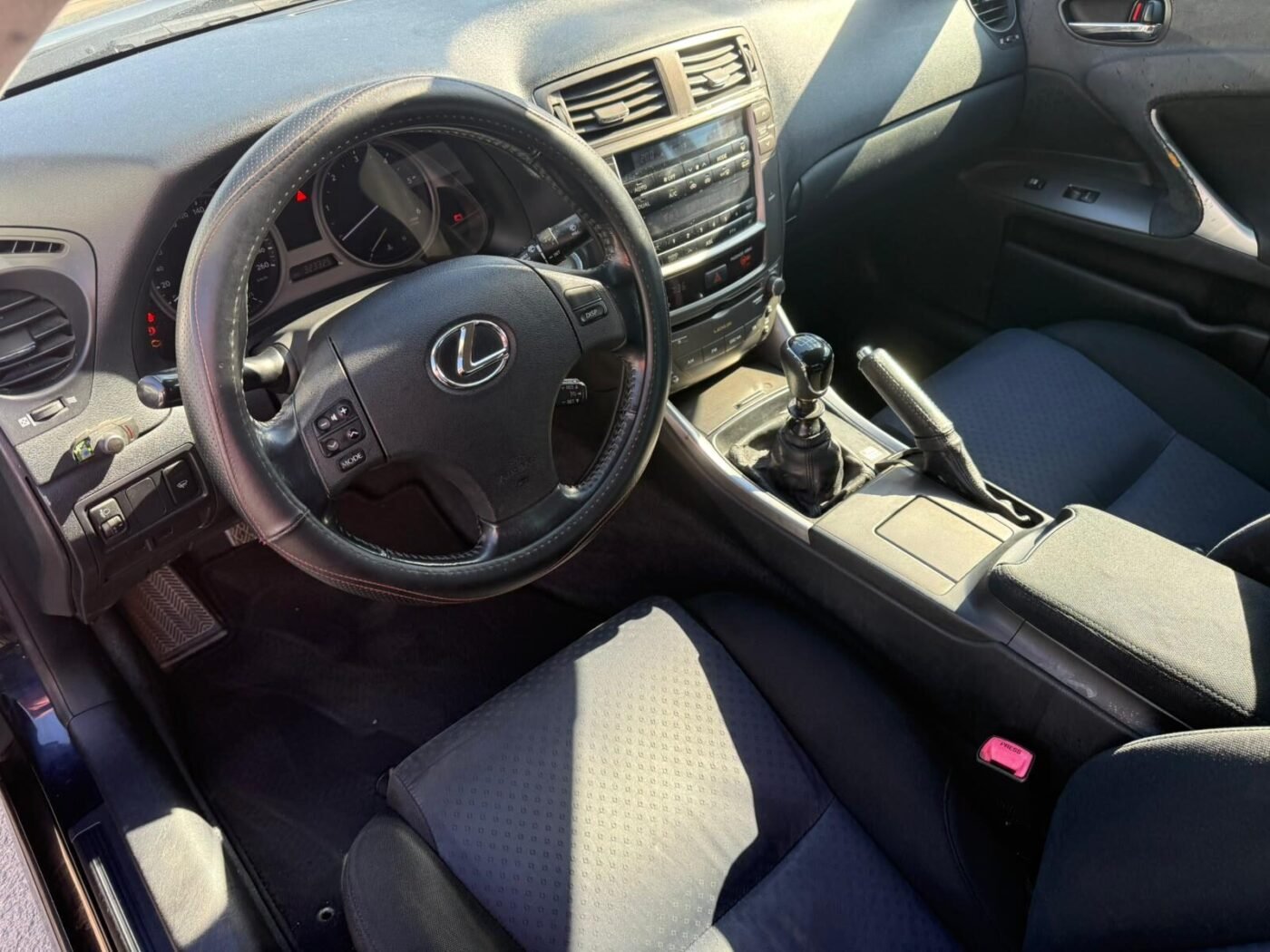 LEXUS IS 220d Sport