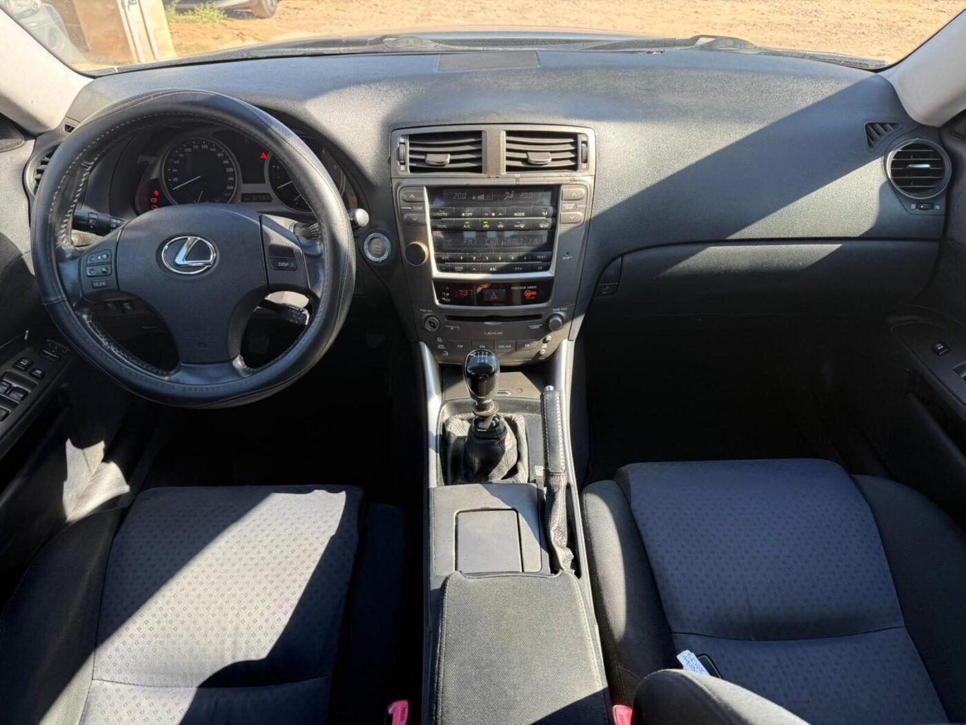 LEXUS IS 220d Sport