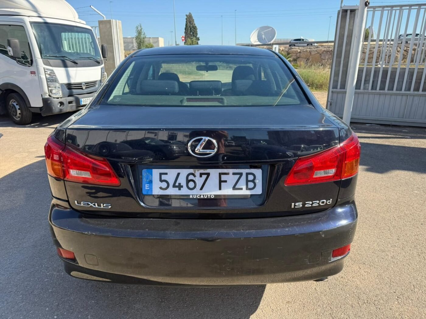 LEXUS IS 220d Sport