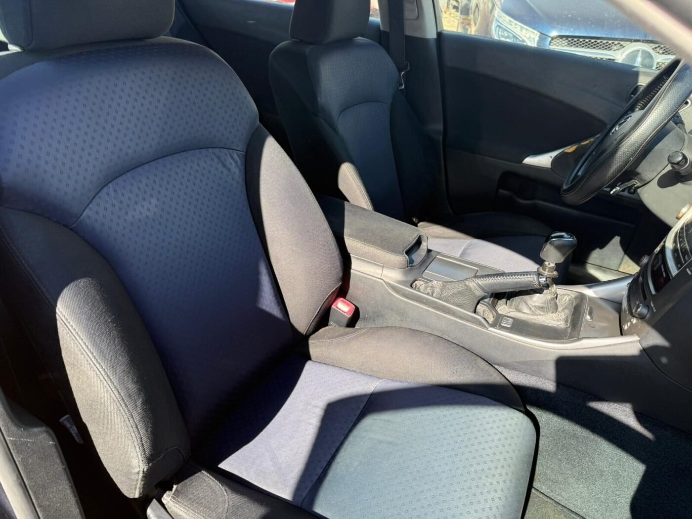 LEXUS IS 220d Sport