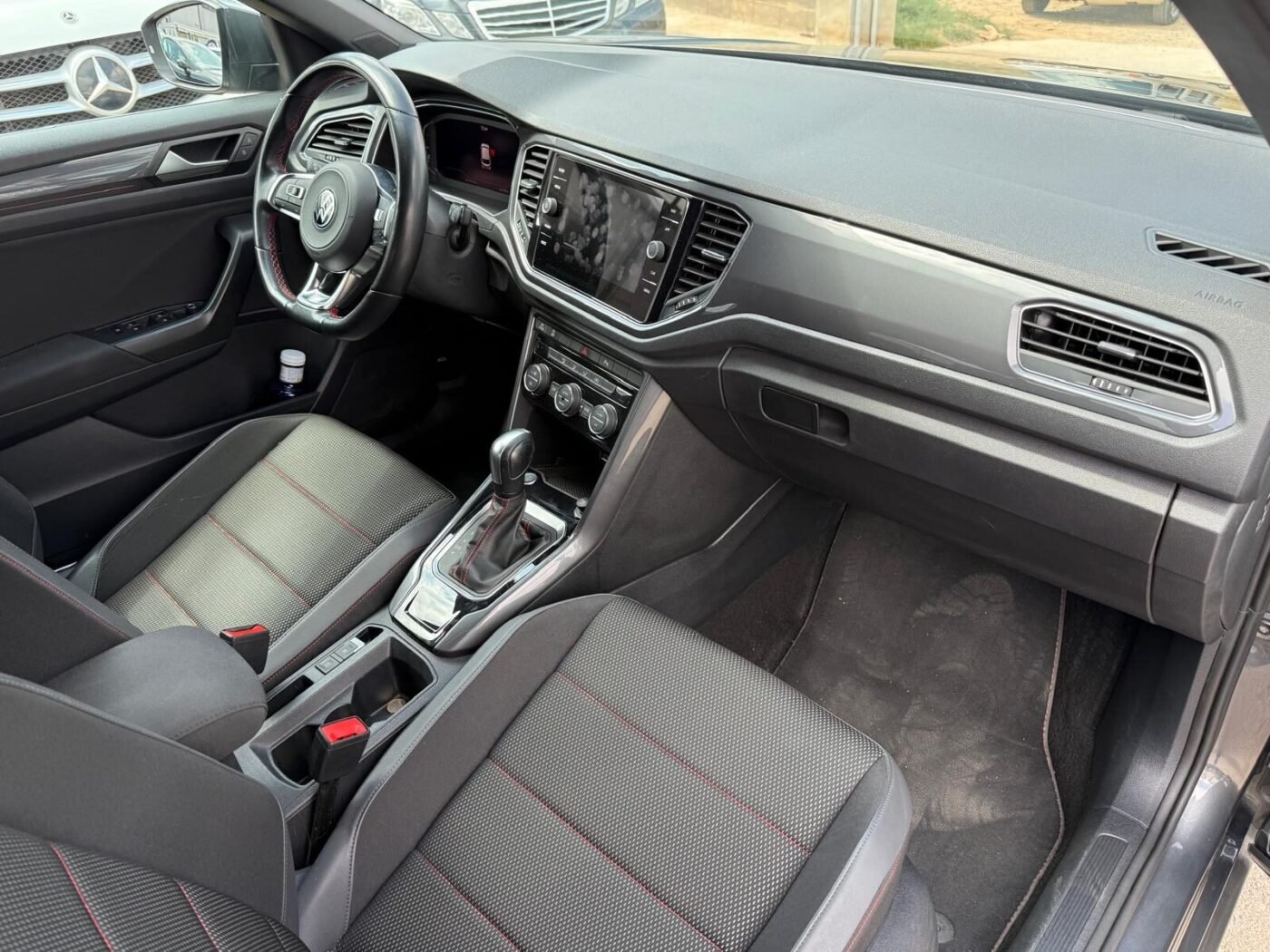 VOLKSWAGEN T-Roc 1.5TSI DSG
