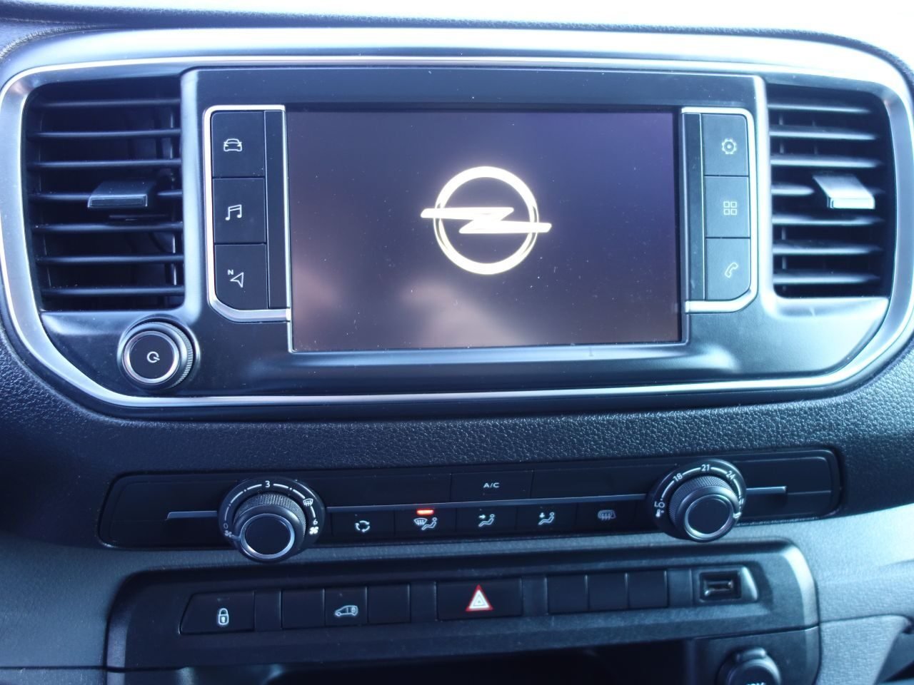 OPEL Vivaro Furgon L