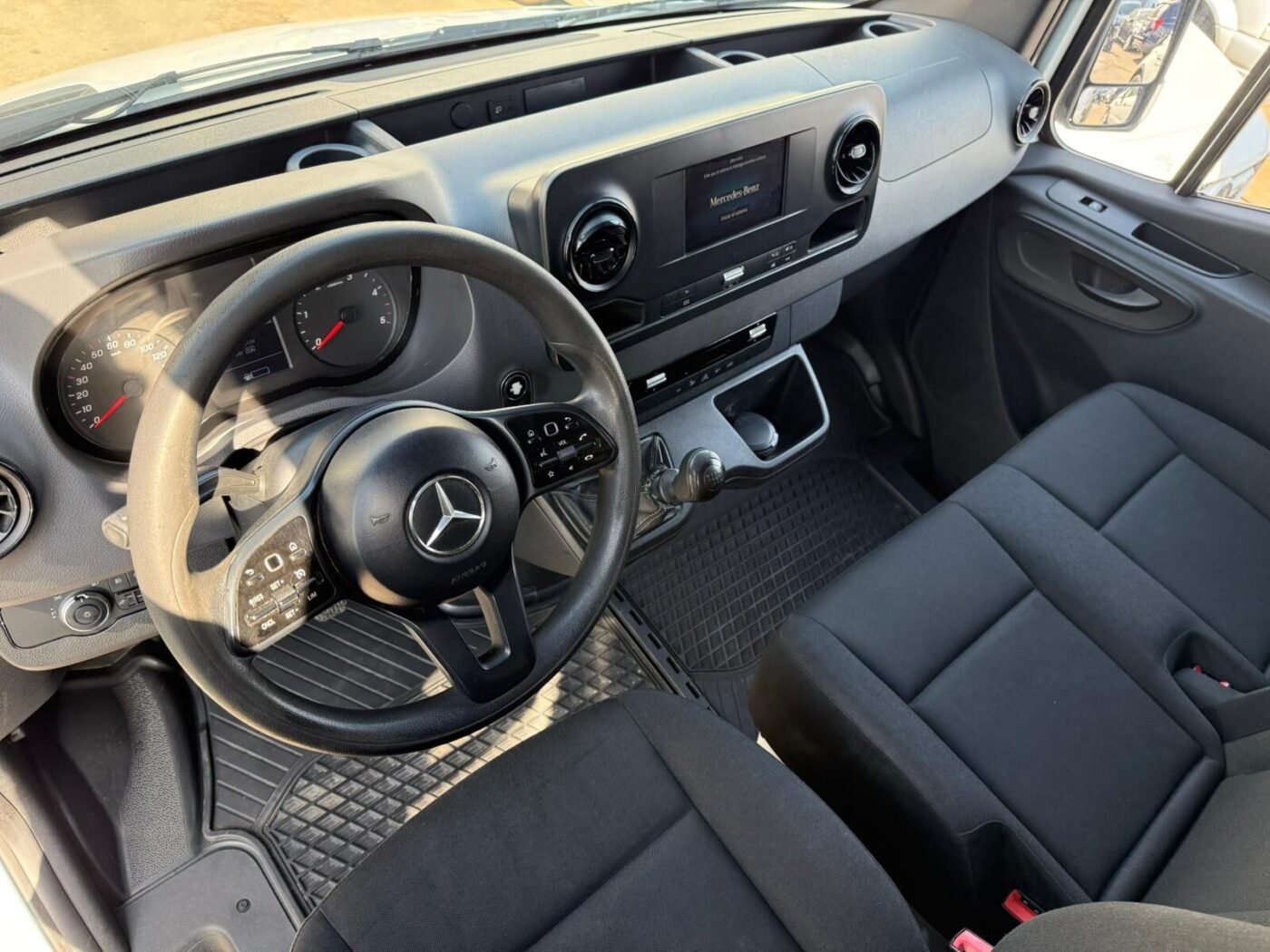 MERCEDES-BENZ Sprinter 311CDi Medio Techo Alto ISOTERMO