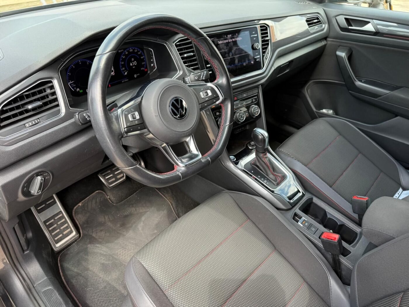 VOLKSWAGEN T-Roc 1.5TSI DSG