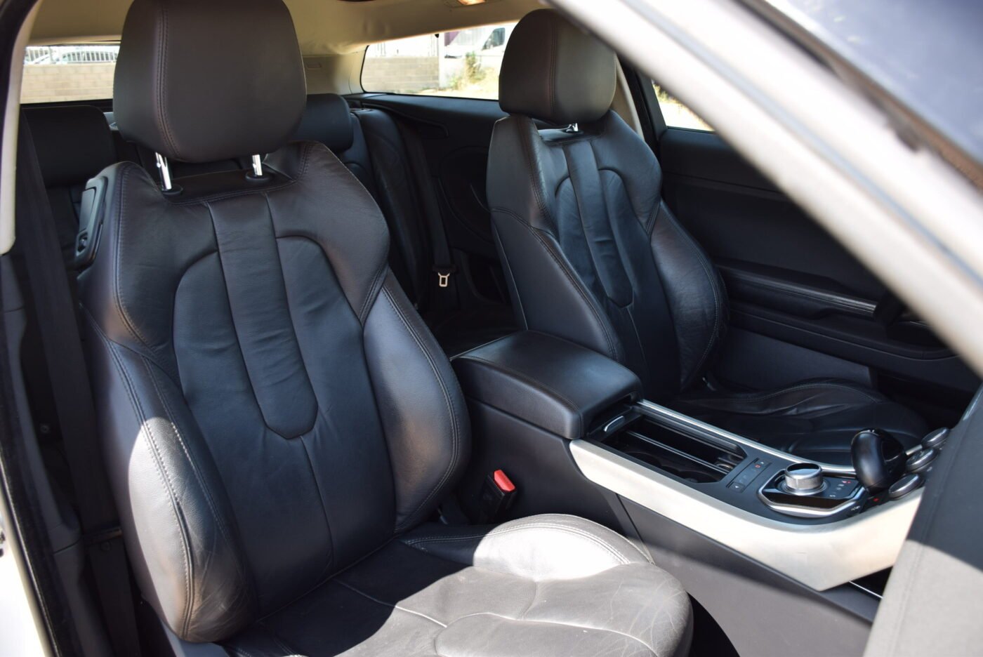 LAND-ROVER RANGE ROVER EVOQUE 2.2 SD4 4x4 190