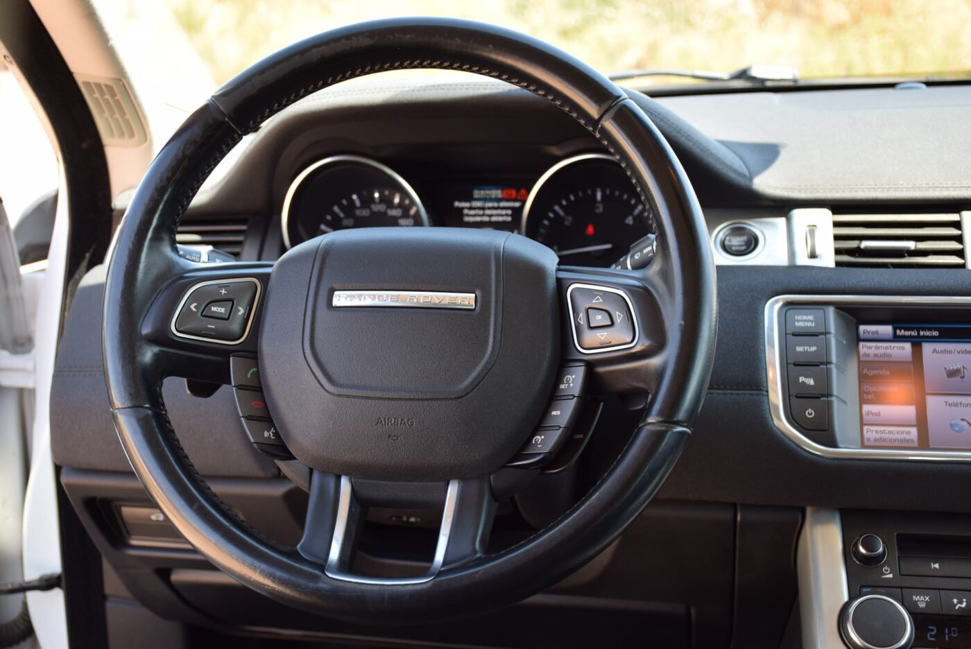 LAND-ROVER RANGE ROVER EVOQUE 2.2 SD4 4x4 190