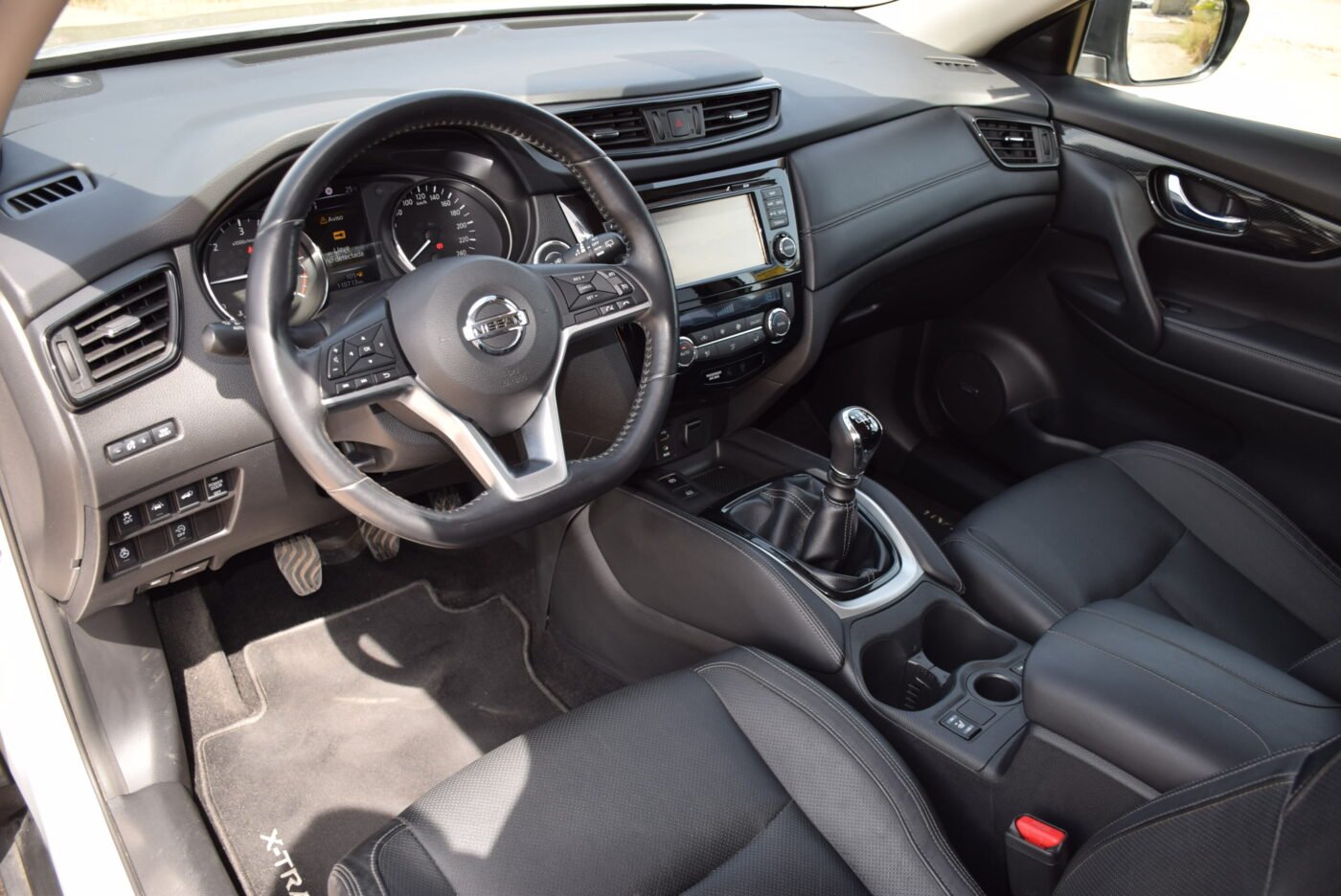 NISSAN TEKNA