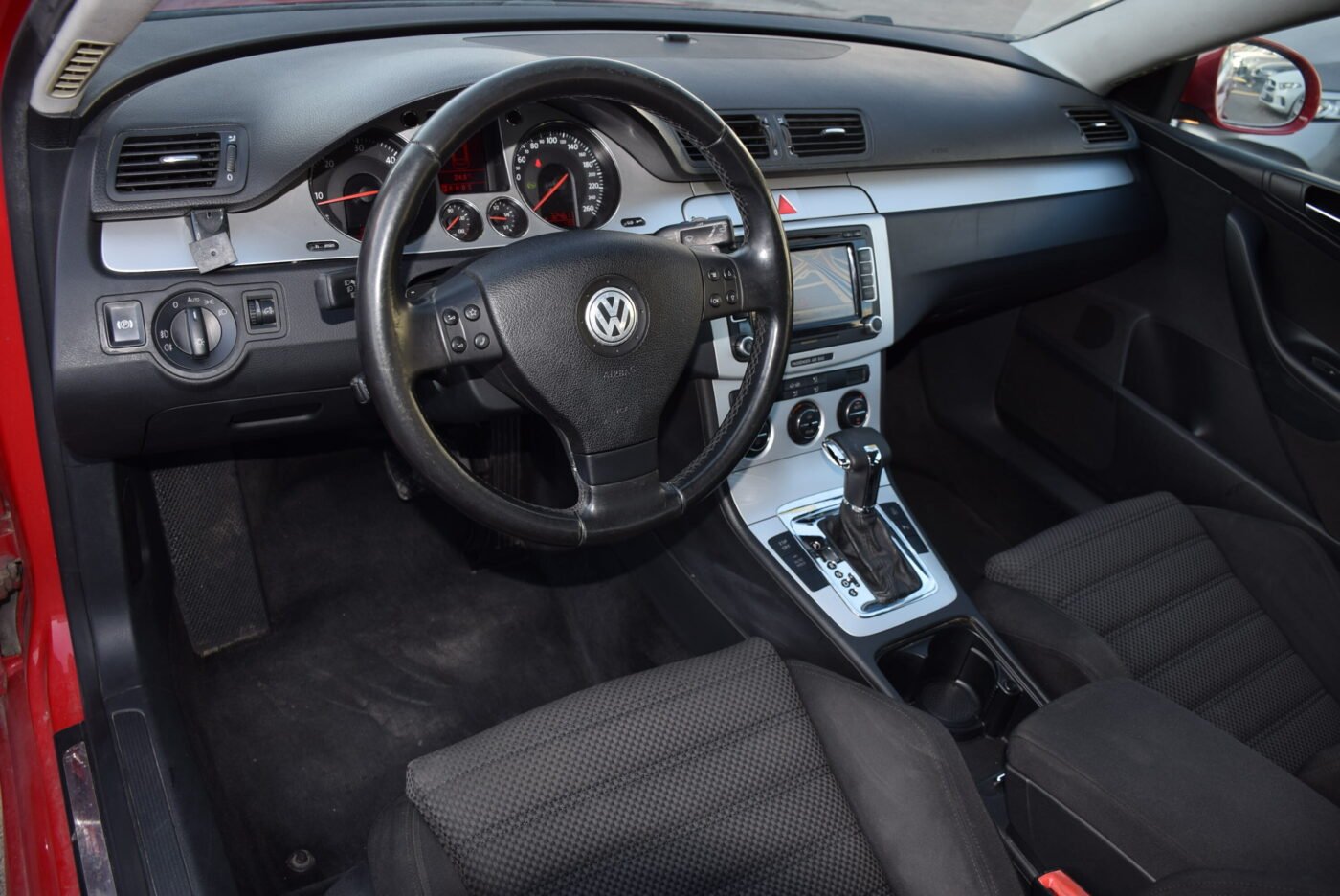 VOLKSWAGEN Passat Variant 2.0TDI RLine  DSG
